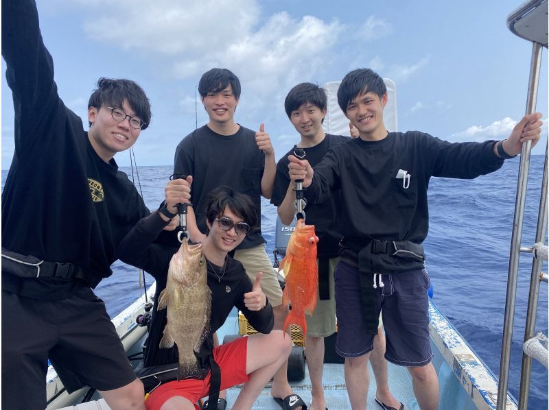 【石垣島・7.5時間】狙うは高級魚！！初心者も船長が完全サポート！1日船釣りコース【レンタル無料・手ぶらでOK・居酒屋手配】の紹介画像