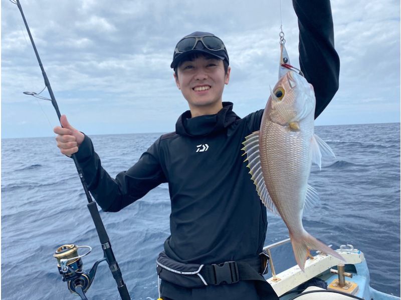 【石垣島・7.5時間】狙うは高級魚！！初心者も船長が完全サポート！1日船釣りコース【レンタル無料・手ぶらでOK・居酒屋手配】の紹介画像