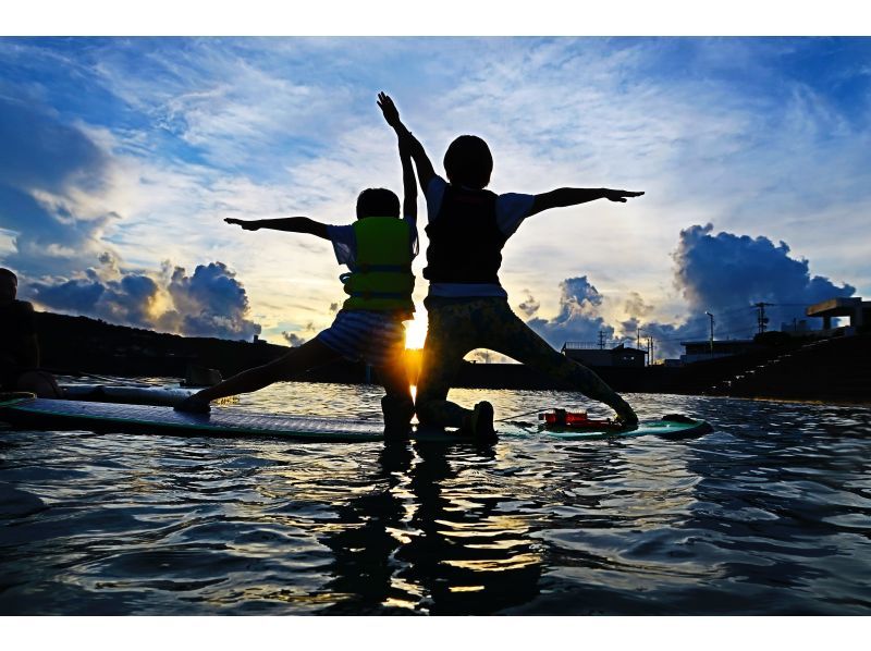 [Okinawa/Okujima] Sunrise SUP experience cruising on a remote island that can be reached by car