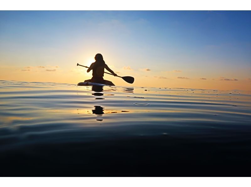 [Okinawa/Okujima] Sunrise SUP experience cruising on a remote island that can be reached by car