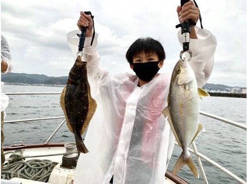 千葉 勝浦 鯛やヒラメなど大物を釣り上げよう クルーザーで行く船釣り体験 初心者歓迎 貸切プラン 船上bbqもできます アクティビティジャパン