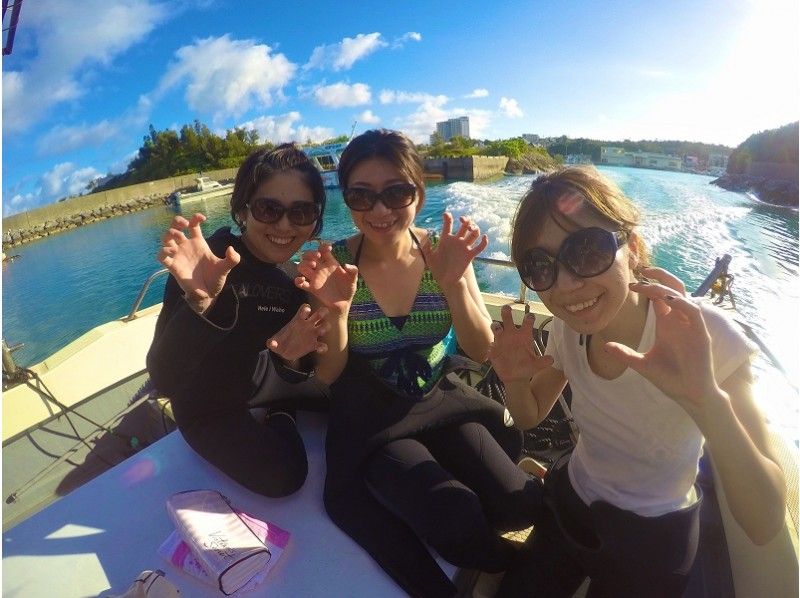 【沖縄・恩納村】青の洞窟 ボート体験ダイビング！無料で水中撮影／餌付けつき♪の紹介画像