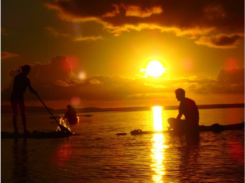 【沖縄・石垣島】青の洞窟とウミガメのシュノーケリング＋夕日と星空のSUP【お得なセット】の紹介画像