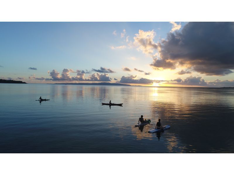 【沖縄・石垣島】青の洞窟とウミガメのシュノーケリング＋夕日と星空のSUP【お得なセット】の紹介画像