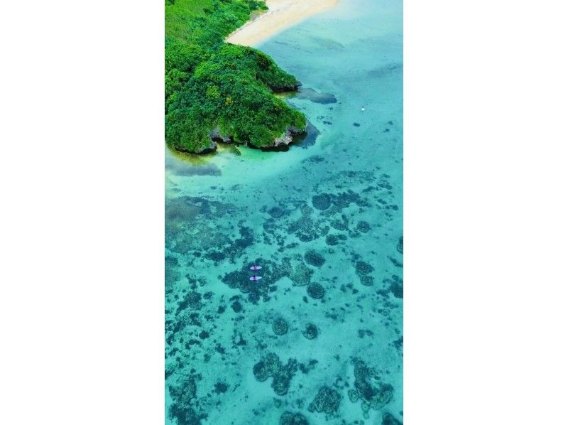 【石垣島】絶景の海!!《川平湾》少人数でのご案内♪【SNS特化ドローン撮影×５.４K最新GoPro撮影】クリアサップorクリアカヤックの紹介画像