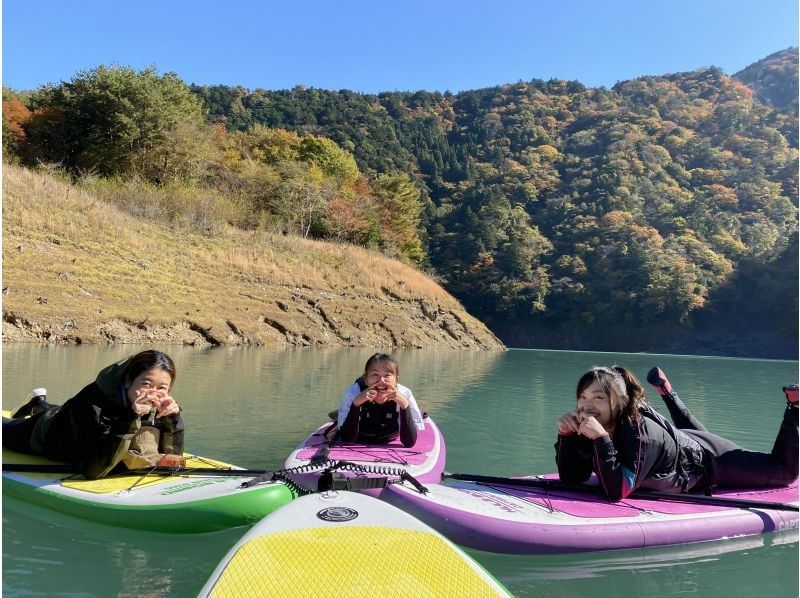 [Shizuoka・Shimada] Let's go to the secret base! ! Fully reserved for 3 or more people ⭐︎ Lake Sesso SUP tour ★ 《Snacks included》の紹介画像