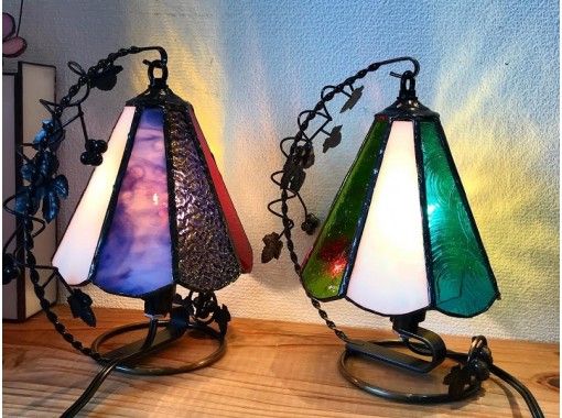 making stained glass lamps