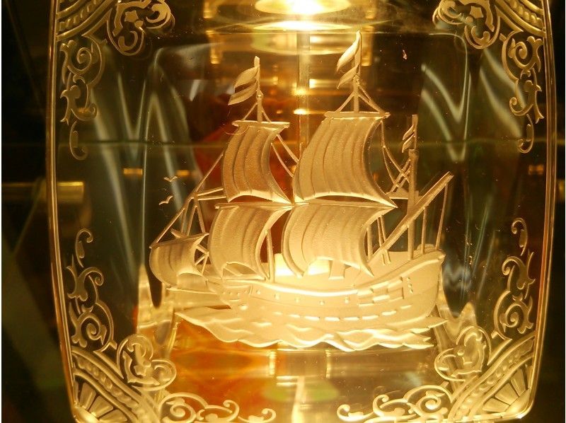 【浅草橋1分】記念日や旅行の想い出を刻むフォトフレーム作り。写真に絵柄とメッセージを加えて～ウェルカムミラーも作れる（持ち込み可）の紹介画像