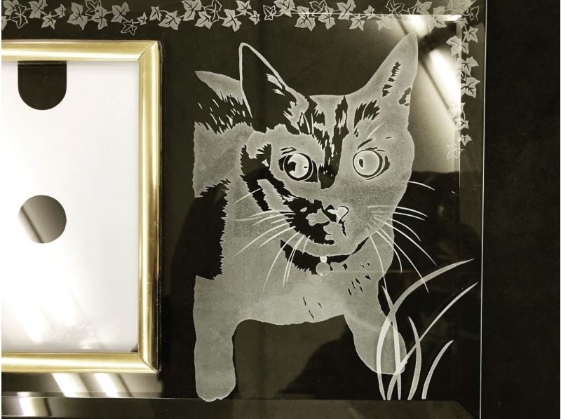 【浅草橋1分】記念日や旅行の想い出を刻むフォトフレーム作り。写真に絵柄とメッセージを加えて～ウェルカムミラーも作れる（持ち込み可）の紹介画像