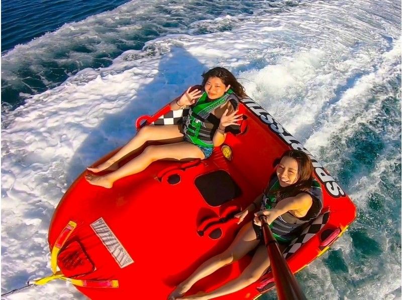 [Okinawa, Naha, Ginowan] Screaming sea play! Jet ski experience with the latest towing tube! Popular marine activity 2-piece set "A plan ♪"の紹介画像