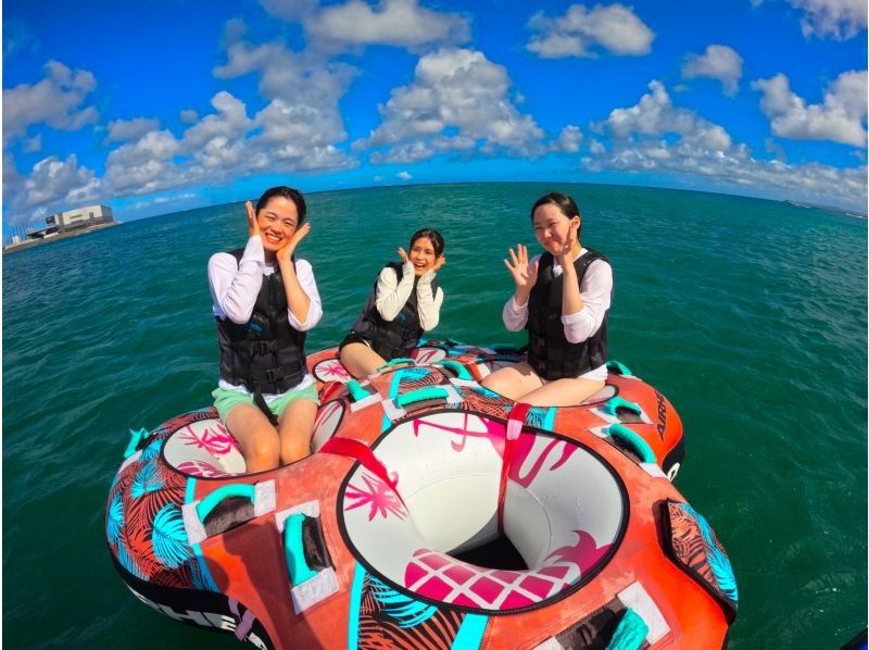 [Okinawa, Naha, Ginowan] Exhilarating to the max! Thrilling sea activities! Experience the latest rides and jet skis! The popular plan "Plan A" where you can choose two items on the dayの紹介画像