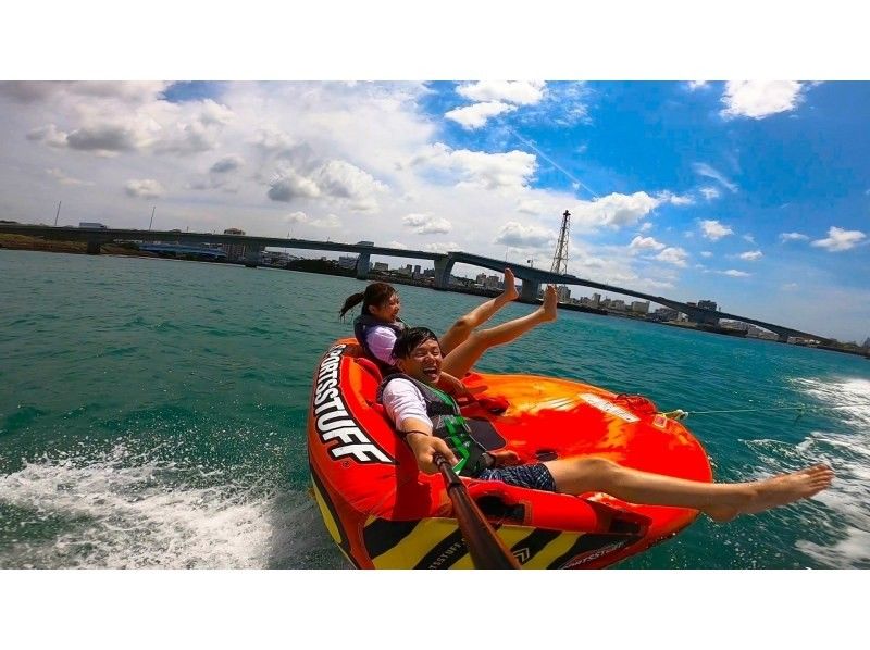 [Okinawa, Naha, Ginowan] Screaming sea play! Jet ski experience with the latest towing tube! Popular marine activity 2-piece set "A plan ♪"の紹介画像