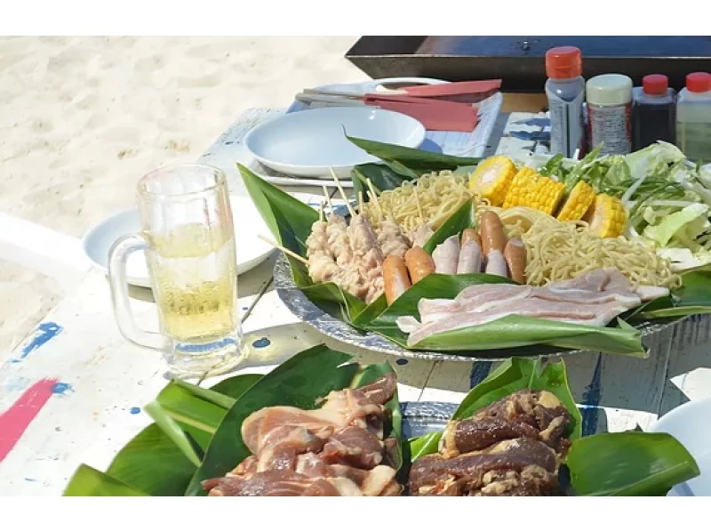 [Okinawa / Motobu / Sesoko Island] BBQ on the beach while looking at the seaの紹介画像
