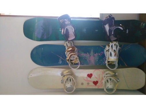 長野 竜王高原 竜王スキーパーク リフト乗り場から一番近いレンタルショップでお得にレンタル 可愛いウエアーを自由に選べます アクティビティジャパン