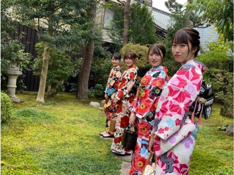 【Ishikawa・Kanazawa】 Kimono Rental / Same-Day Return & Professional Photo Shoot in Higashi-Chayagai!の紹介画像