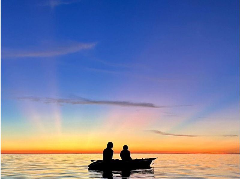 【石垣島】秘密の夕日絶景スポットと、星空保護区の神秘の夜｜サンセット＆ナイトマングローブカヤック【１組貸切／割引セール中／写真・動画無料】の紹介画像