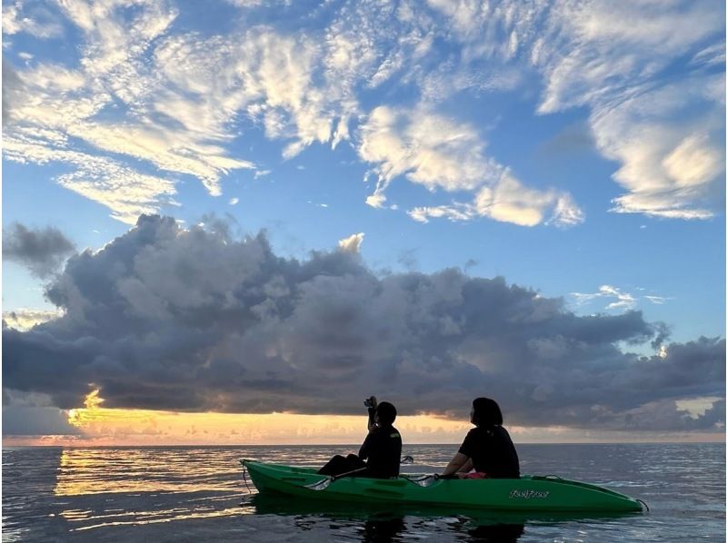 【石垣島】秘密の夕日絶景スポットと、星空保護区の神秘の夜｜サンセット＆ナイトマングローブカヤック【１組貸切／割引セール中／写真・動画無料】の紹介画像