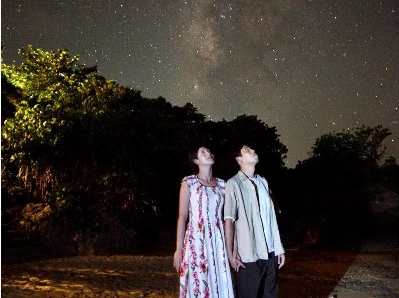 【石垣島】秘密の夕日絶景スポットと、星空保護区の神秘の夜｜サンセット＆ナイトマングローブカヤック【１組貸切／割引セール中／写真・動画無料】の紹介画像