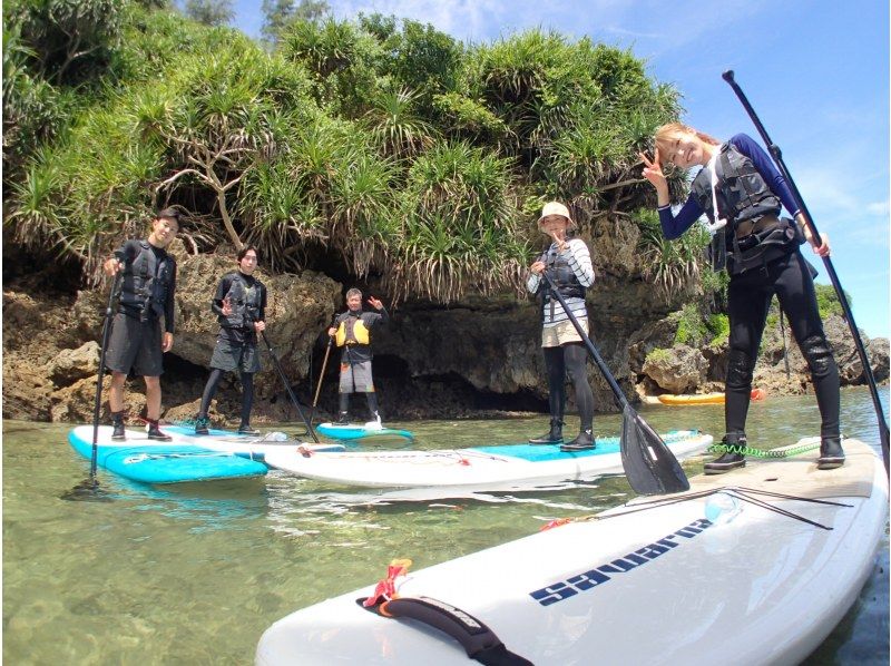 【恩納村・SUP】【1組貸切り】ハワイ生まれのSUP体験（すべて無料★温水シャワー・鍵付きロッカー・駐車場・ドライヤー）の紹介画像