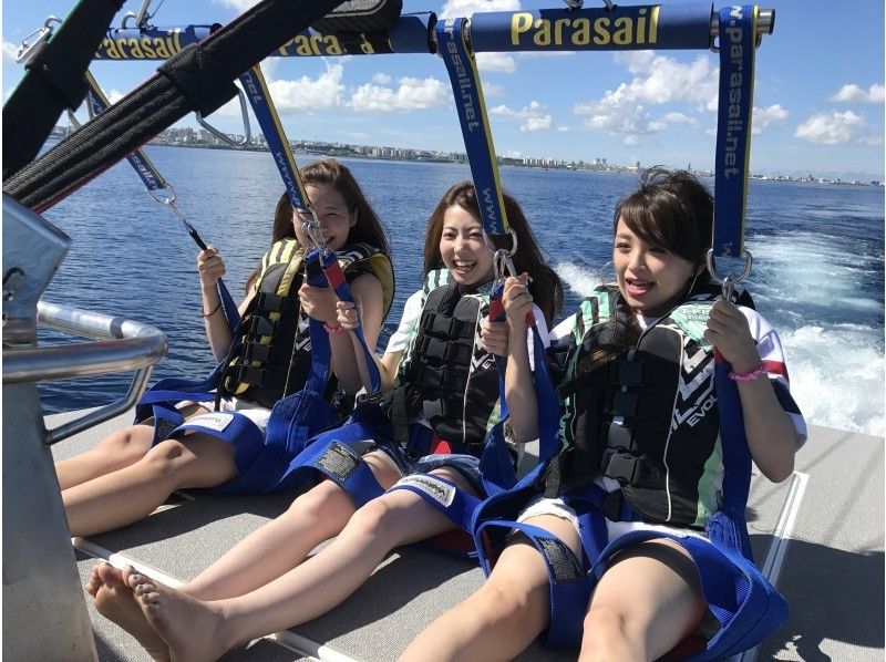 [Limited to 1 group ◇ 4 years old-OK] "Parasailing" rope length free / long flight possible [Limited time]の紹介画像