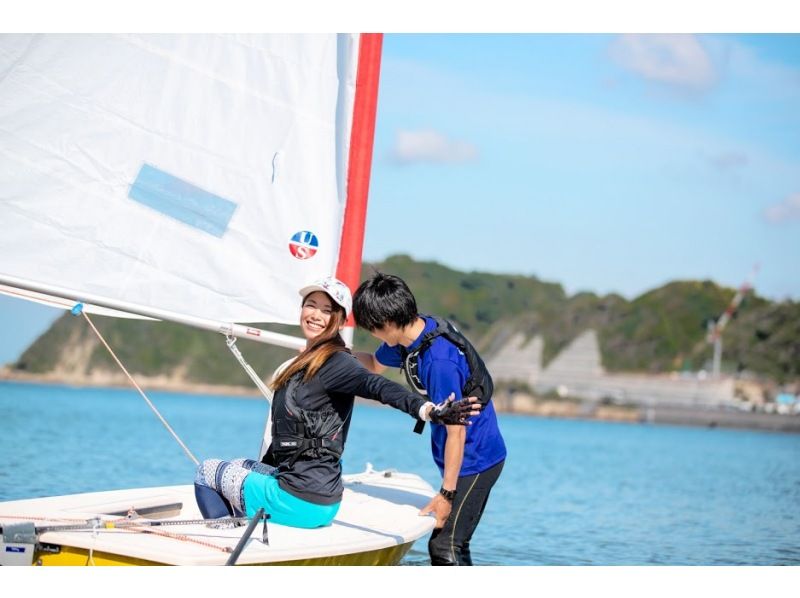 [Kanagawa/Zushi/Private Yacht School] Master yacht maneuvering one-on-one ★ Half-day dinghy yacht experience held at a members-only resort clubの紹介画像