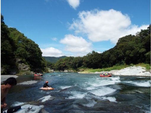 埼玉県の川下り ライン下りの予約 日本旅行 オプショナルツアー アクティビティ 遊びの体験予約