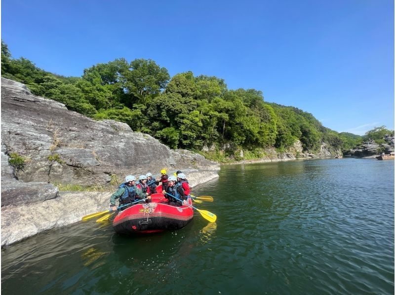 [Saitama/Nagatoro/Rafting] Participation is OK from the first grade of elementary school! ! ☆ A 4-minute walk from Nagatoro Station ☆ An exhilarating rafting tour at the scenic spot "Nagatoro Valley"!の紹介画像