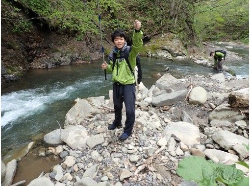 北海道 渓流釣り 初心者ok 自然の川で魚釣り その場で塩焼きも可能 アクティビティジャパン