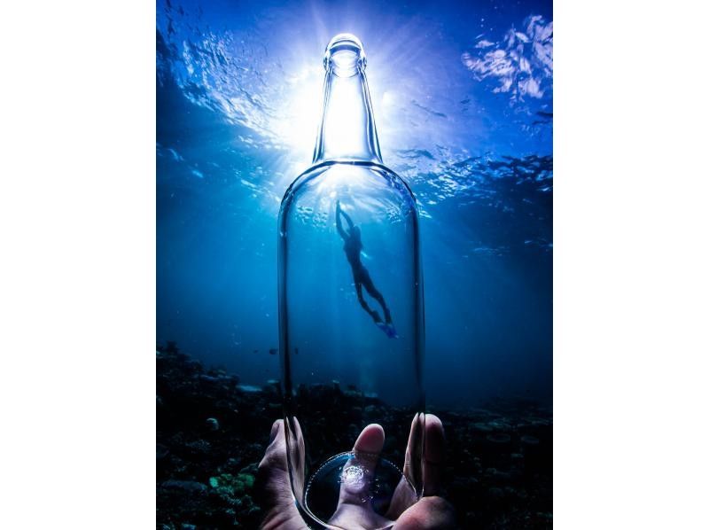 [宮古島/伊良部島]人氣八尾船浮潛！ ☆包括無人機和水下攝影。の紹介画像
