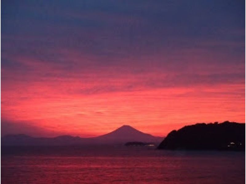 ★Beginners welcome [Shonan, Zushi, Sea Kayaking, Sunset] Fully equipped amenities, bath towels provided at the facility, sea kayaking sunset courseの紹介画像