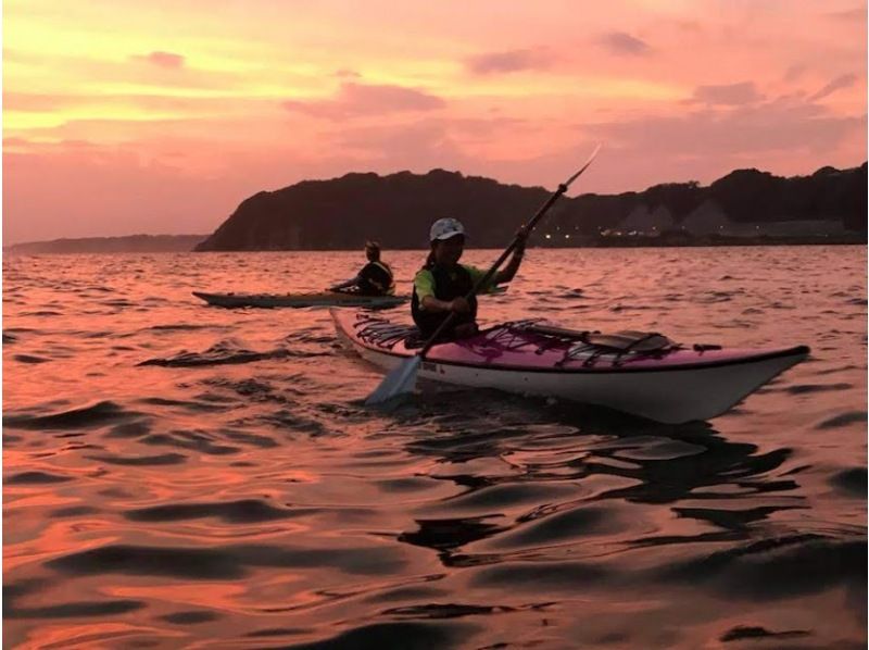 ★Beginners welcome [Shonan, Zushi, Sea Kayaking, Sunset] Fully equipped amenities, bath towels provided at the facility, sea kayaking sunset courseの紹介画像