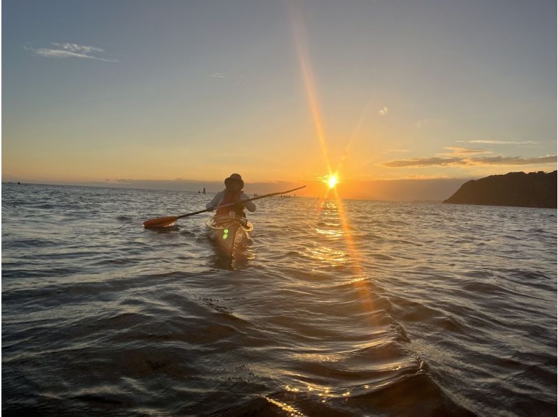★Beginners welcome [Shonan, Zushi, Sea Kayaking, Sunset] Fully equipped amenities, bath towels provided at the facility, sea kayaking sunset courseの紹介画像