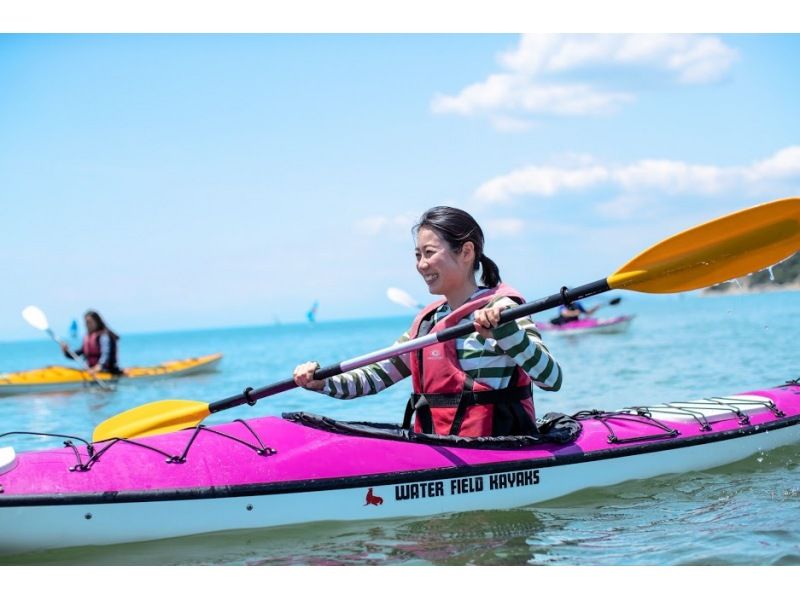 ★Beginners welcome [Shonan, Zushi, Beach Yoga & Kayaking Experience] Bath towels provided, changing rooms with plenty of amenities. Luxury beach yoga and kayaking experience planの紹介画像