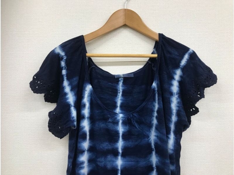 [Osaka Prefecture, Ikeda City] [Drinks included] Bring your own indigo dye to the workshop in front of Hankyu Ikeda Station. Recommended for women, couples, and families.の紹介画像
