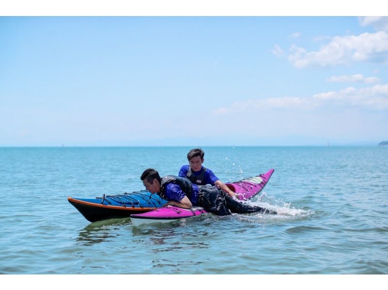 ★初心者大歓迎【湘南・逗子・カヤック３回プラン】アメニティ充実、バスタオル完備の施設でスキルアップ！ウェアレンタル無料！の紹介画像