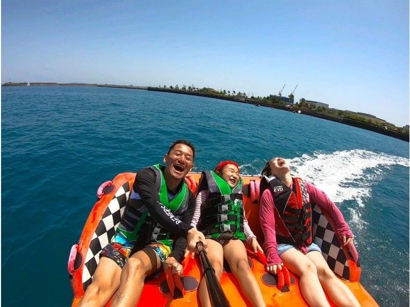 [Okinawa/Urasoe/Ginowan] Screaming sea play! Jet ski experience with the latest towing tube! Popular marine activity 2-piece set "A plan ♪"の紹介画像