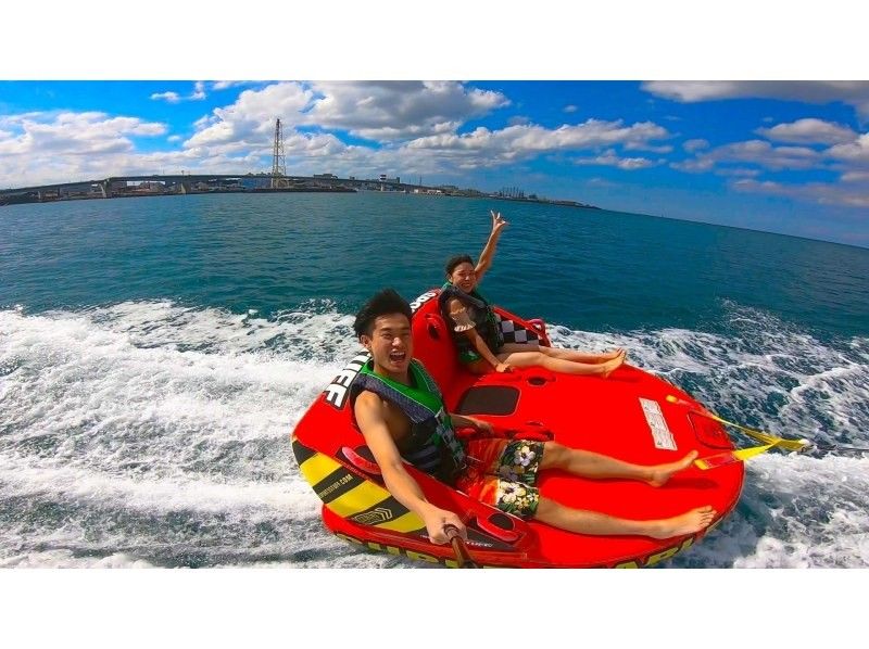 [Okinawa/Urasoe/Ginowan] Screaming sea play! Jet ski experience with the latest towing tube! Popular marine activity 2-piece set "A plan ♪"の紹介画像