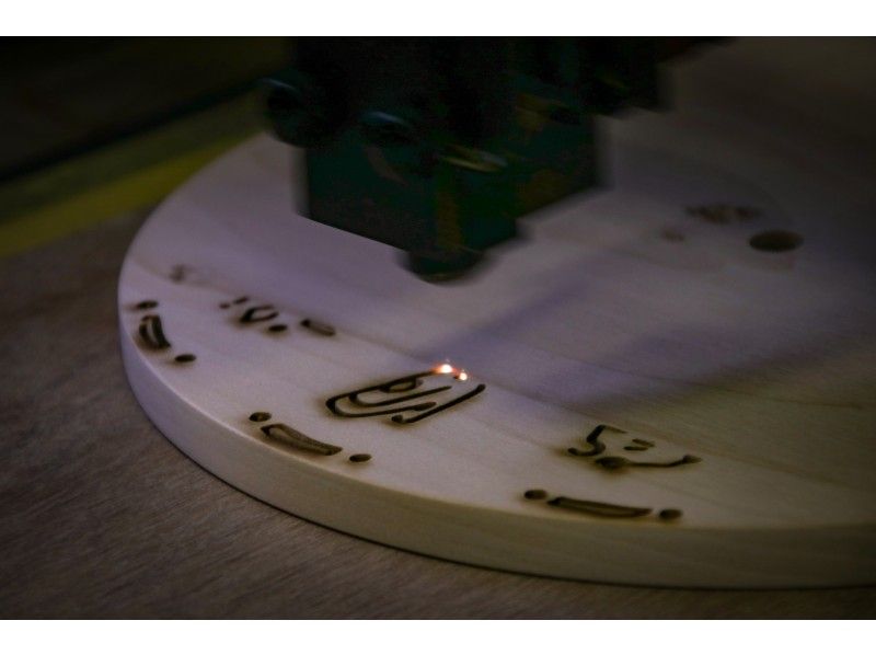 【토쿠시마 · 기타지마 정] 자연 그대로의 단단한 재료를 사용했다 "원래 시계" "원래 컵 홀더」제작 체험の紹介画像