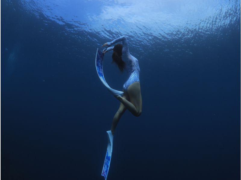 2025年4月度Google口コミ数「沖縄ダイビング」1位！那覇発・半日慶良間諸島・経験者用！ロングフィンレンタル有！撮影付スキンダイビングの紹介画像