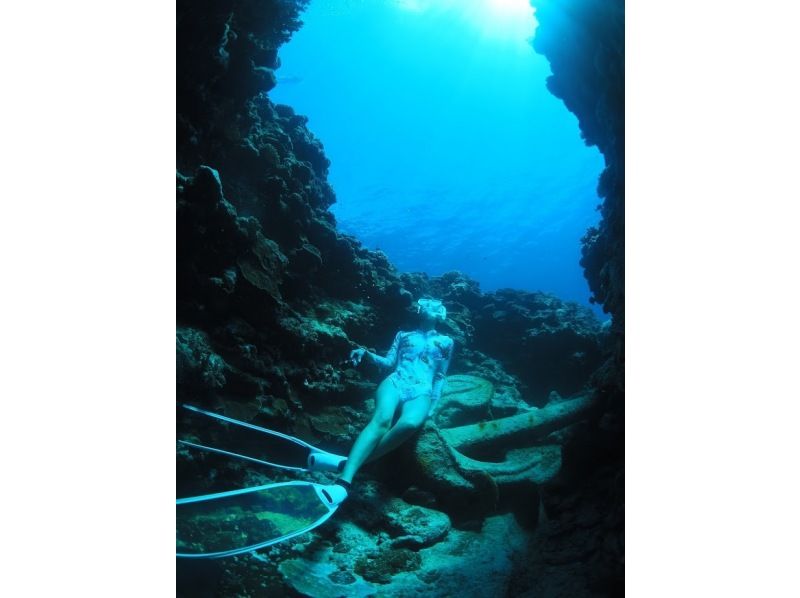 2025年4月度Google口コミ数「沖縄ダイビング」1位！那覇発・半日慶良間諸島・ロングフィンレンタル有！撮影付スキンダイビング！経験者用の紹介画像