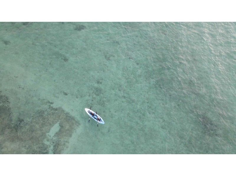 [冲绳/恩纳村]在波光粼粼的大海中划皮划艇|免费高品质Gopro照片|免费停车、淋浴和吹风机|正在进行中の紹介画像