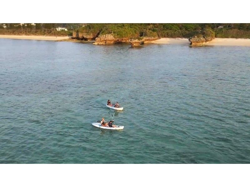 [沖繩/恩納村]在波光粼粼的大海中劃皮划艇|免費Gopro高分辨率照片|免費停車、淋浴和吹風機|正在促銷の紹介画像