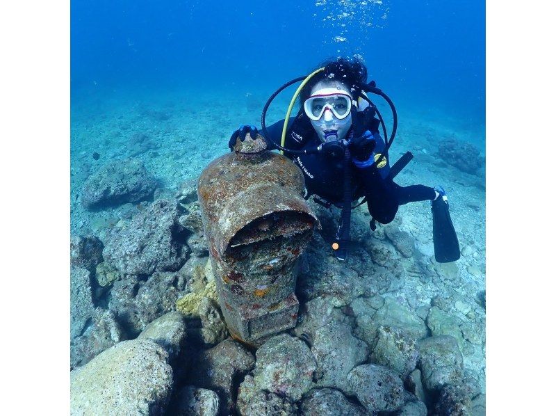 ［沖縄・北谷］温水シャワー・インナーで寒さ対策バッチリ！ボート体験ダビング1本！写真・餌やりサービスの紹介画像