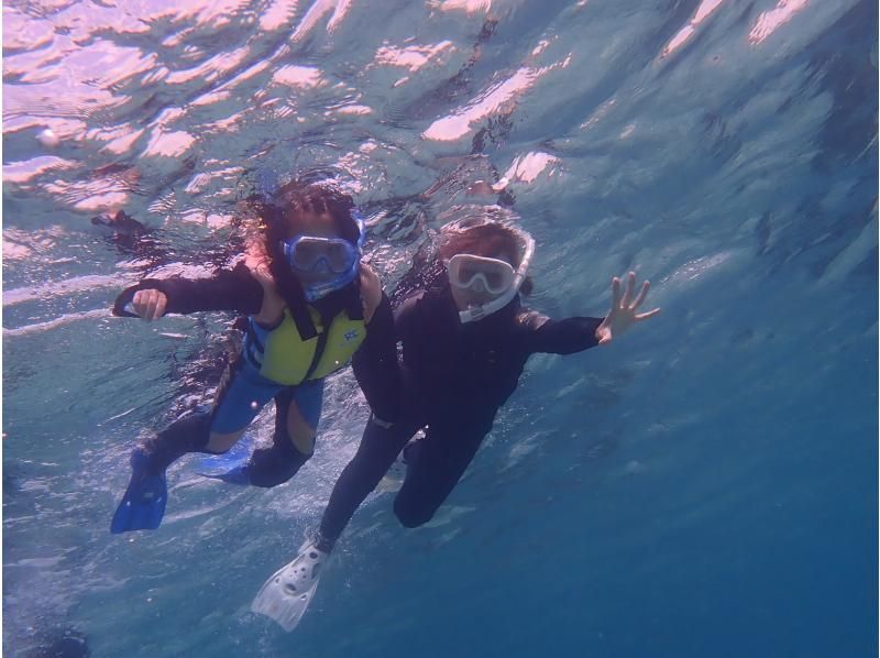 Okinawaの事業者「マリンレンタルセンターOkinawaNaha店」でのSnorkelingツアーの様子