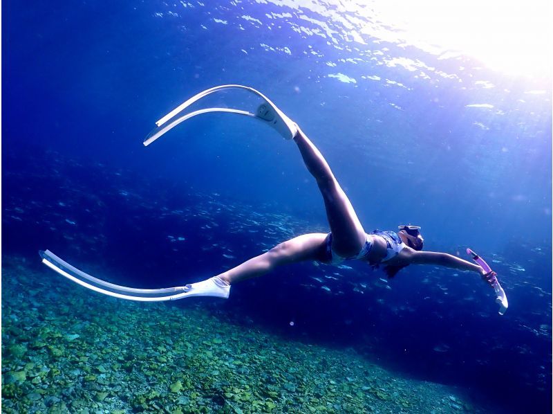 【沖縄・石垣島】幻の島！マンタやウミガメのポイントでシュノーケリング！