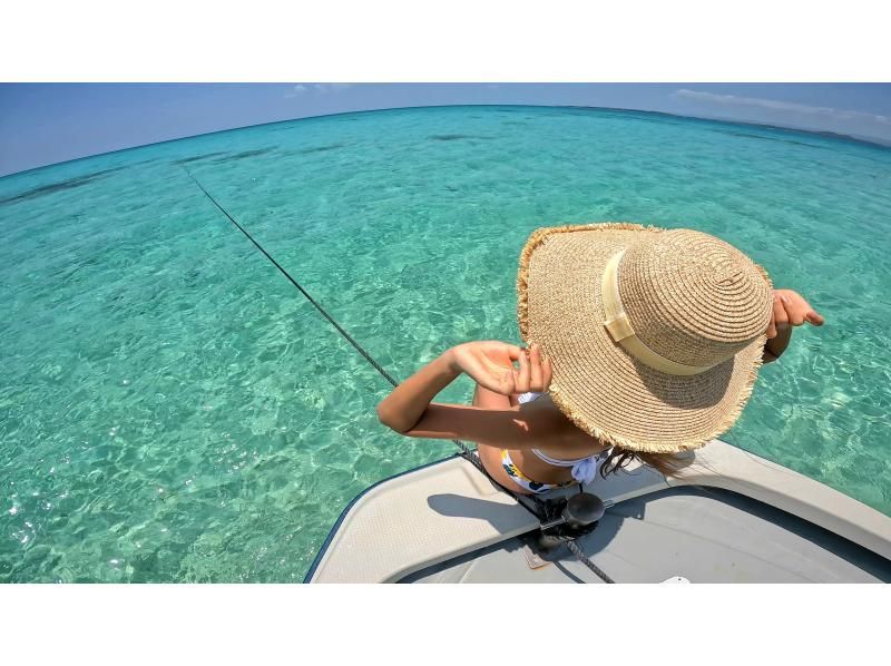 【沖縄・石垣島】１組専属！ガイド貸切！マンタやウミガメのポイントでシュノーケリング！スキン幻の島の紹介画像