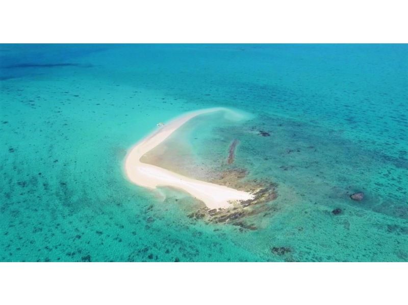 [From Ishigaki Island, Okinawa Prefecture] Landing on the phantom island "Kohama Island" & snorkeling [Half-day AM / PM] Popular with girls traveling, couples and families!の紹介画像