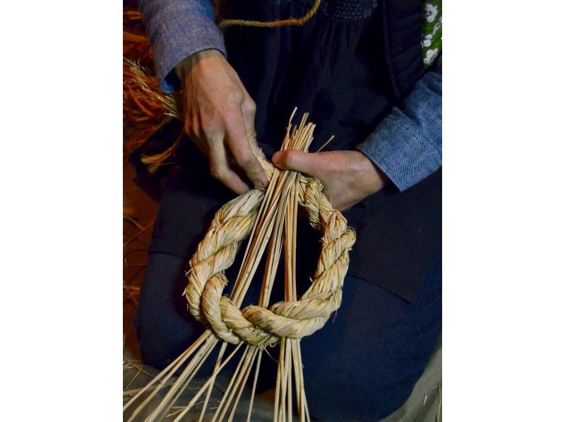 [Akita / Kakunodate] Traditional event! You can take the finished product home! Straw work!の紹介画像