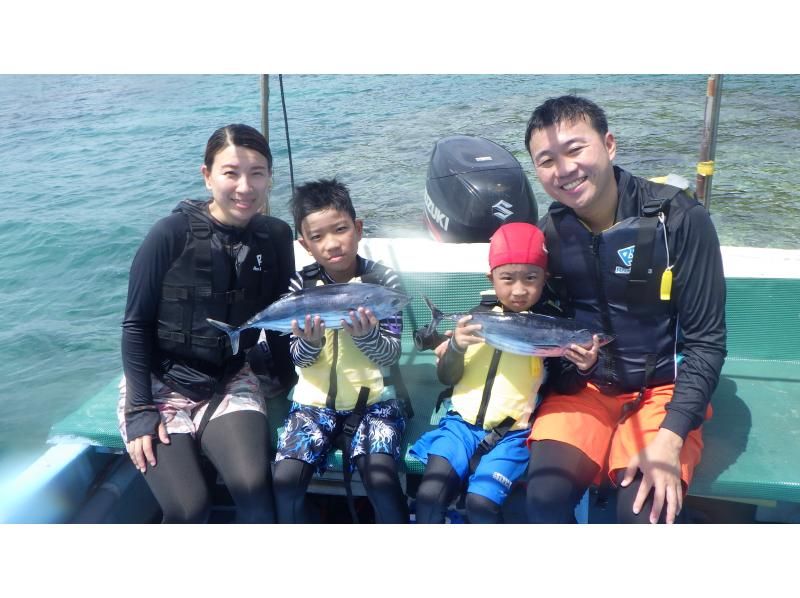 ทัวร์การดำน้ำตื้น(Snorkeling)และชมการรื้อถอนของ skipjack skipjack และซาซิมิที่ทานได้ไม่อั้นの紹介画像