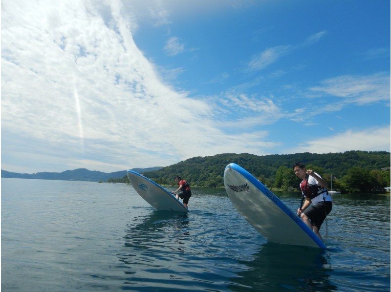 [Hokkaido, Lake Toya] Let's enjoy SUP relaxedly in the magnificent and beautiful caldera lake.